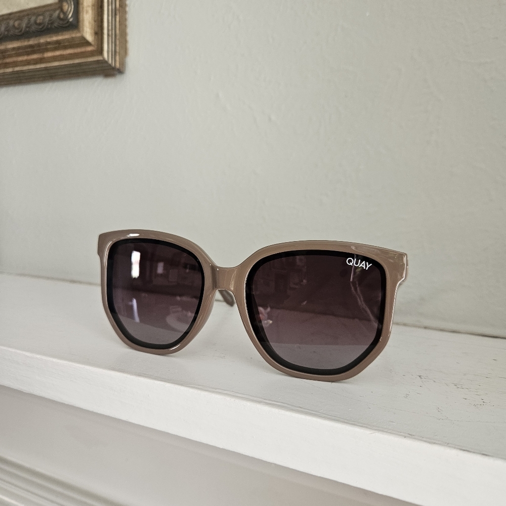 NWOT Quay Coffee Run Sunglasses - Picture 2 of 8